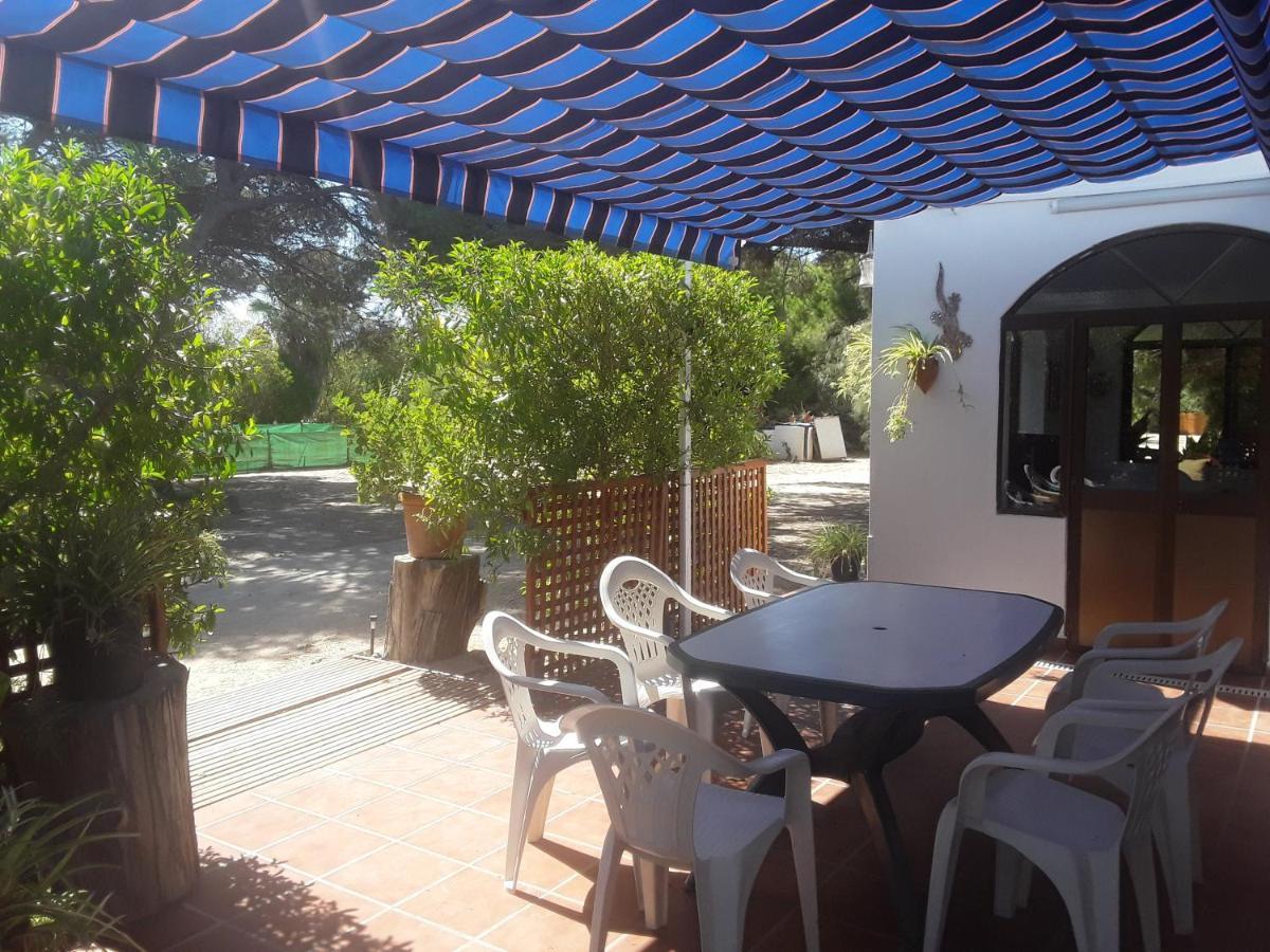 En Finca Las Dunas Dos Chalets Con Jacuzzis En Primera Linea De Playa , Uno De 4 Dormitorios Y Otro De 2 Dormitorios, Llama Al Seiscientos Veintisiete Cuatrocientos Diecisiete Trescientos Noventa Y Ocho Rota Luaran gambar