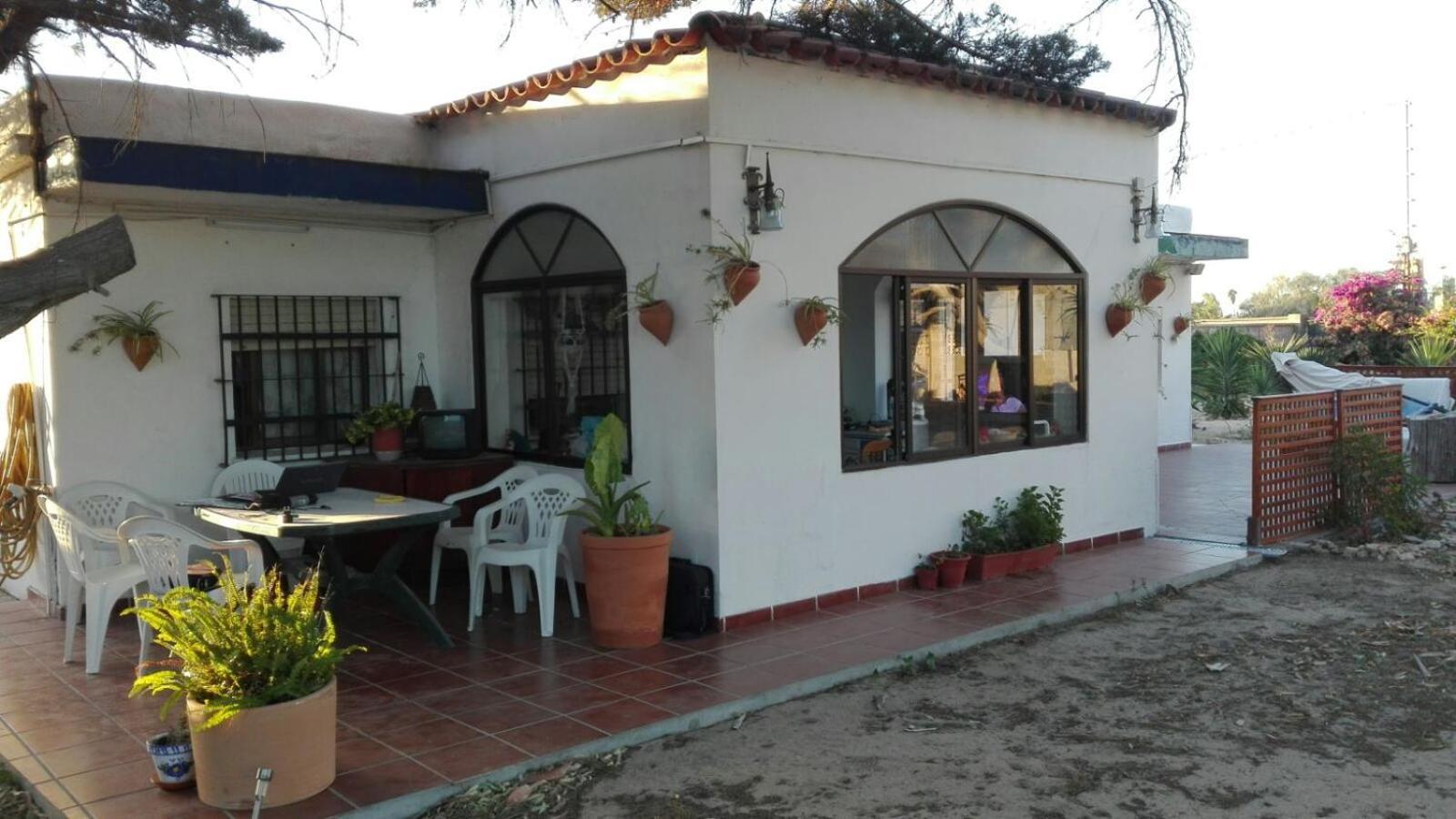 En Finca Las Dunas Dos Chalets Con Jacuzzis En Primera Linea De Playa , Uno De 4 Dormitorios Y Otro De 2 Dormitorios, Llama Al Seiscientos Veintisiete Cuatrocientos Diecisiete Trescientos Noventa Y Ocho Rota Luaran gambar