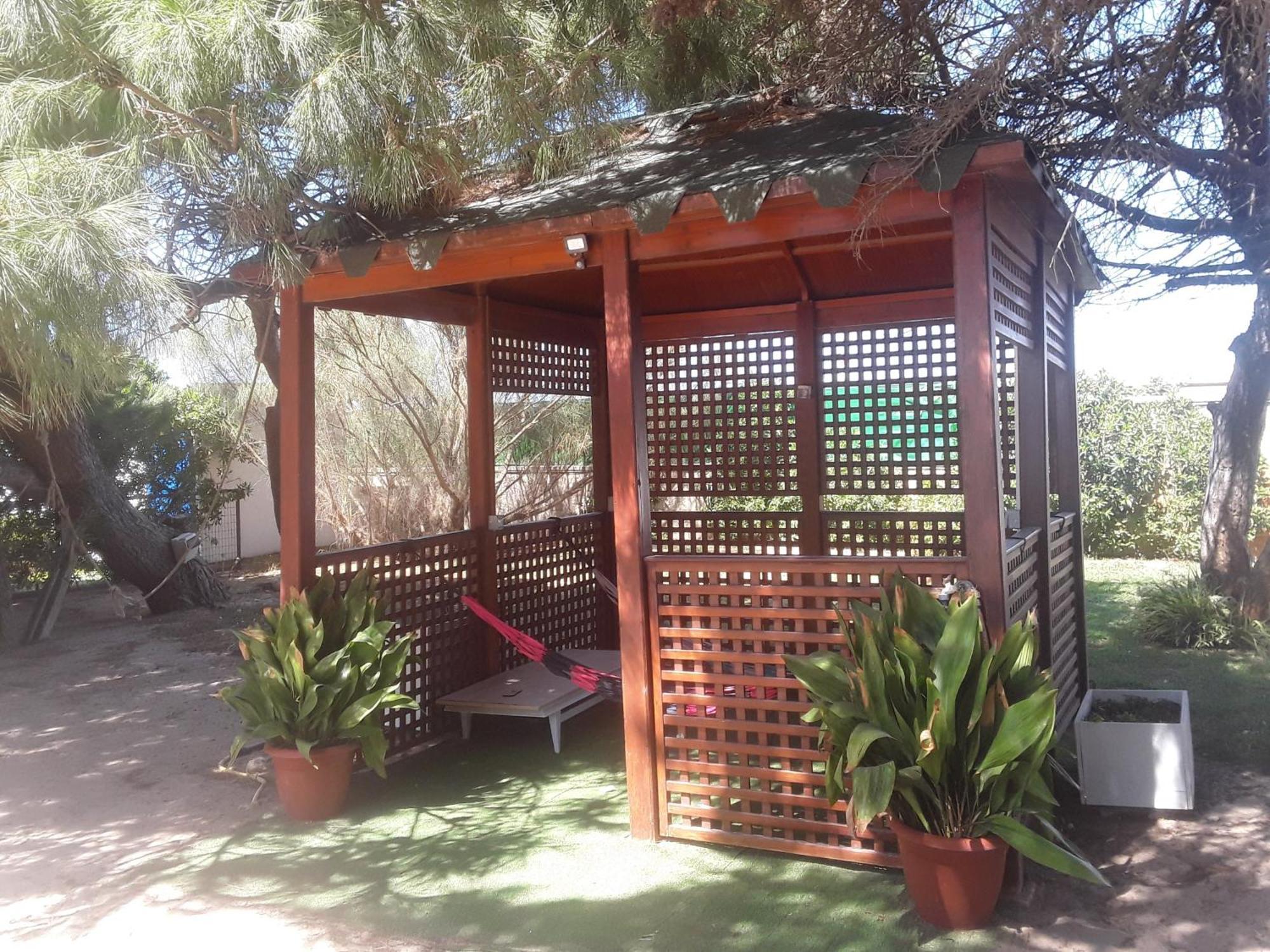 En Finca Las Dunas Dos Chalets Con Jacuzzis En Primera Linea De Playa , Uno De 4 Dormitorios Y Otro De 2 Dormitorios, Llama Al Seiscientos Veintisiete Cuatrocientos Diecisiete Trescientos Noventa Y Ocho Rota Luaran gambar