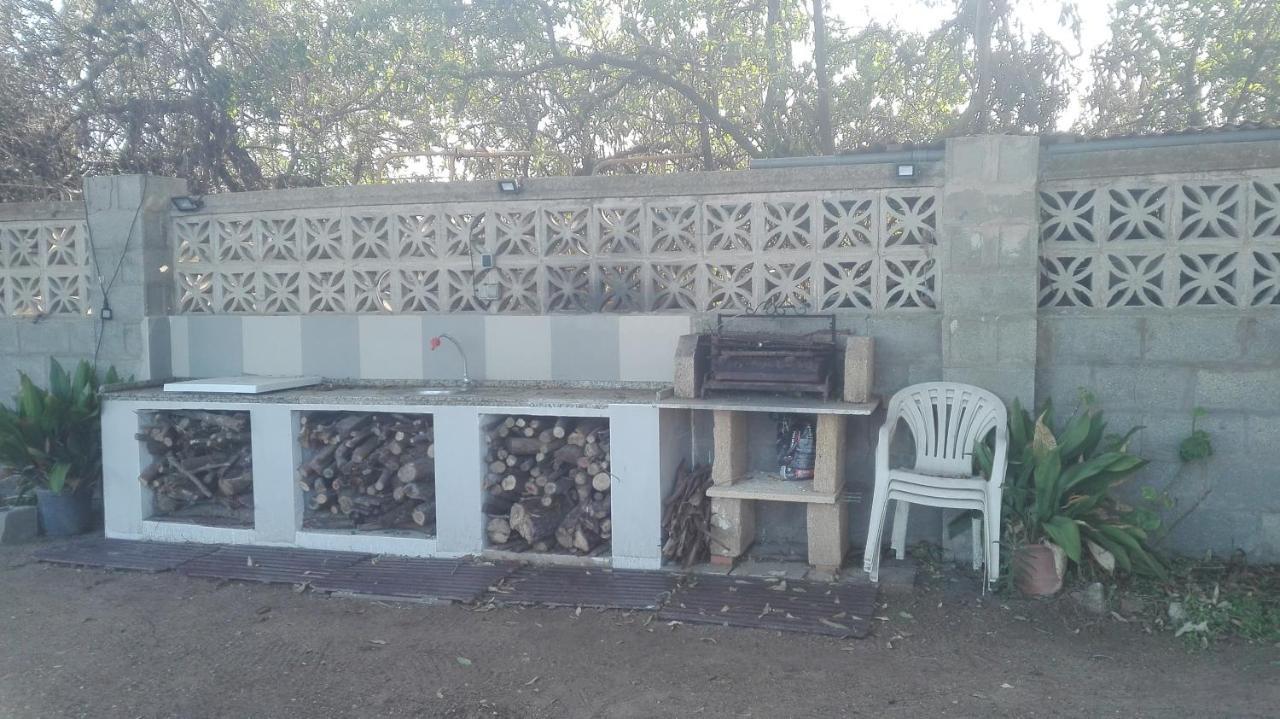 En Finca Las Dunas Dos Chalets Con Jacuzzis En Primera Linea De Playa , Uno De 4 Dormitorios Y Otro De 2 Dormitorios, Llama Al Seiscientos Veintisiete Cuatrocientos Diecisiete Trescientos Noventa Y Ocho Rota Luaran gambar